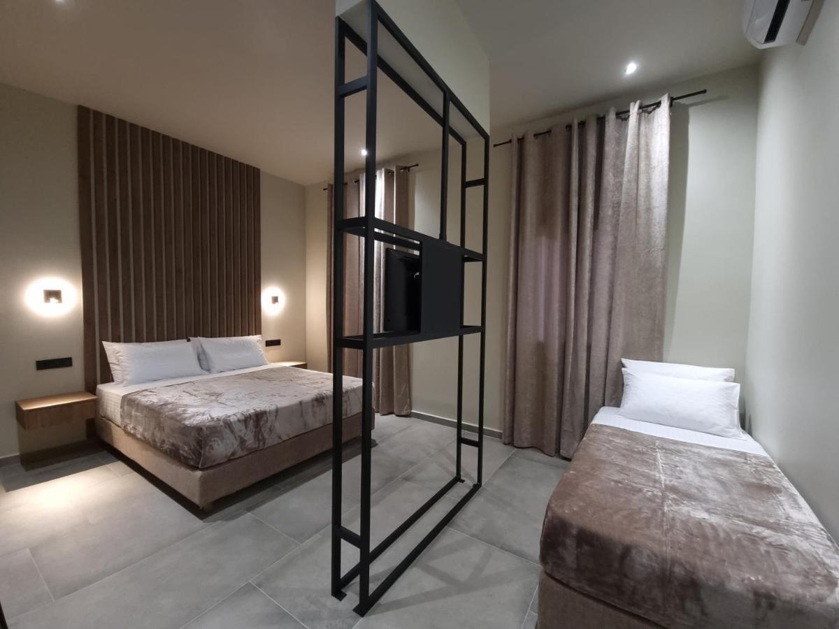 Rea'S Luxury Apartments Stoupa Bagian luar foto