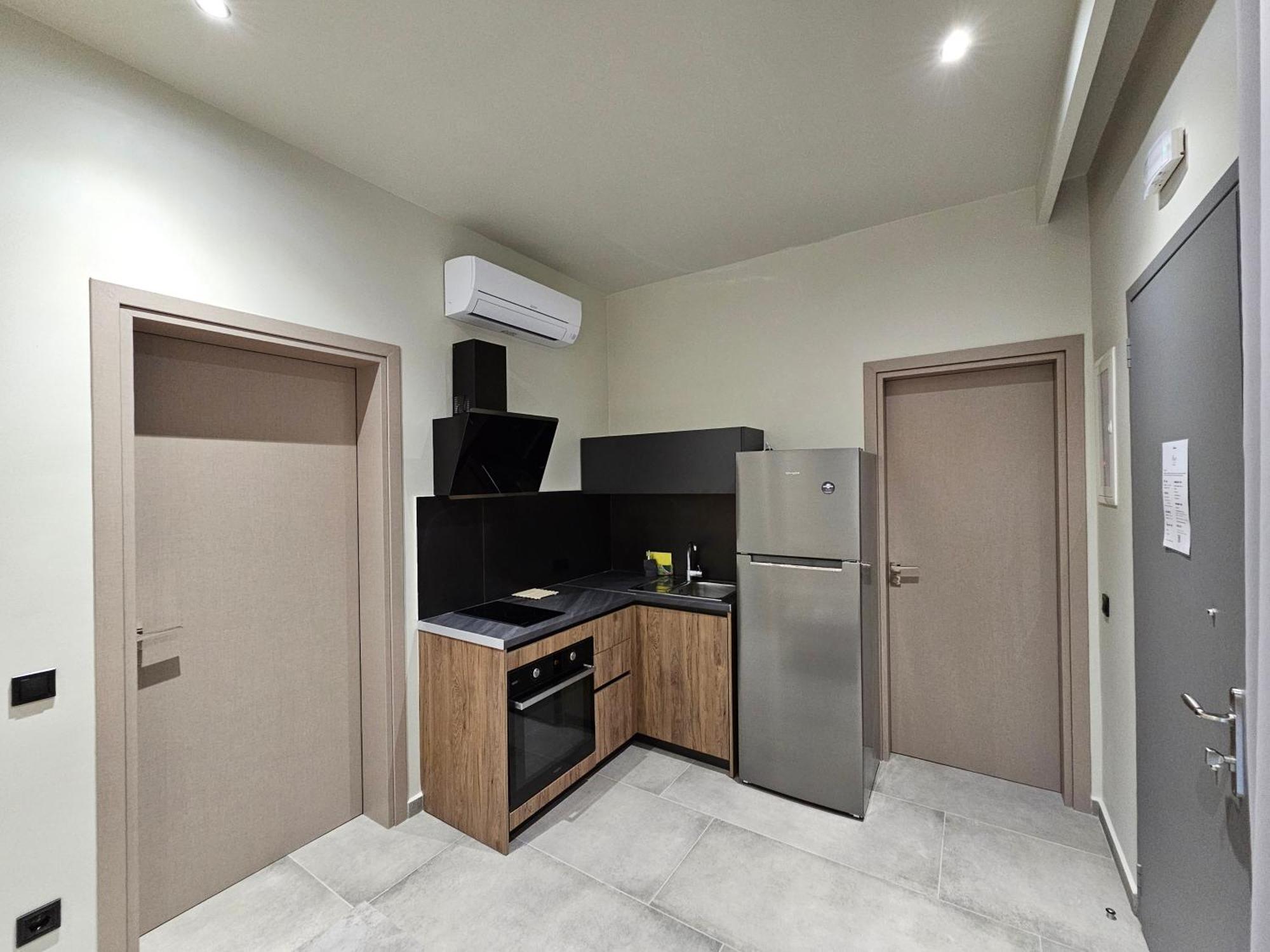 Rea'S Luxury Apartments Stoupa Bagian luar foto