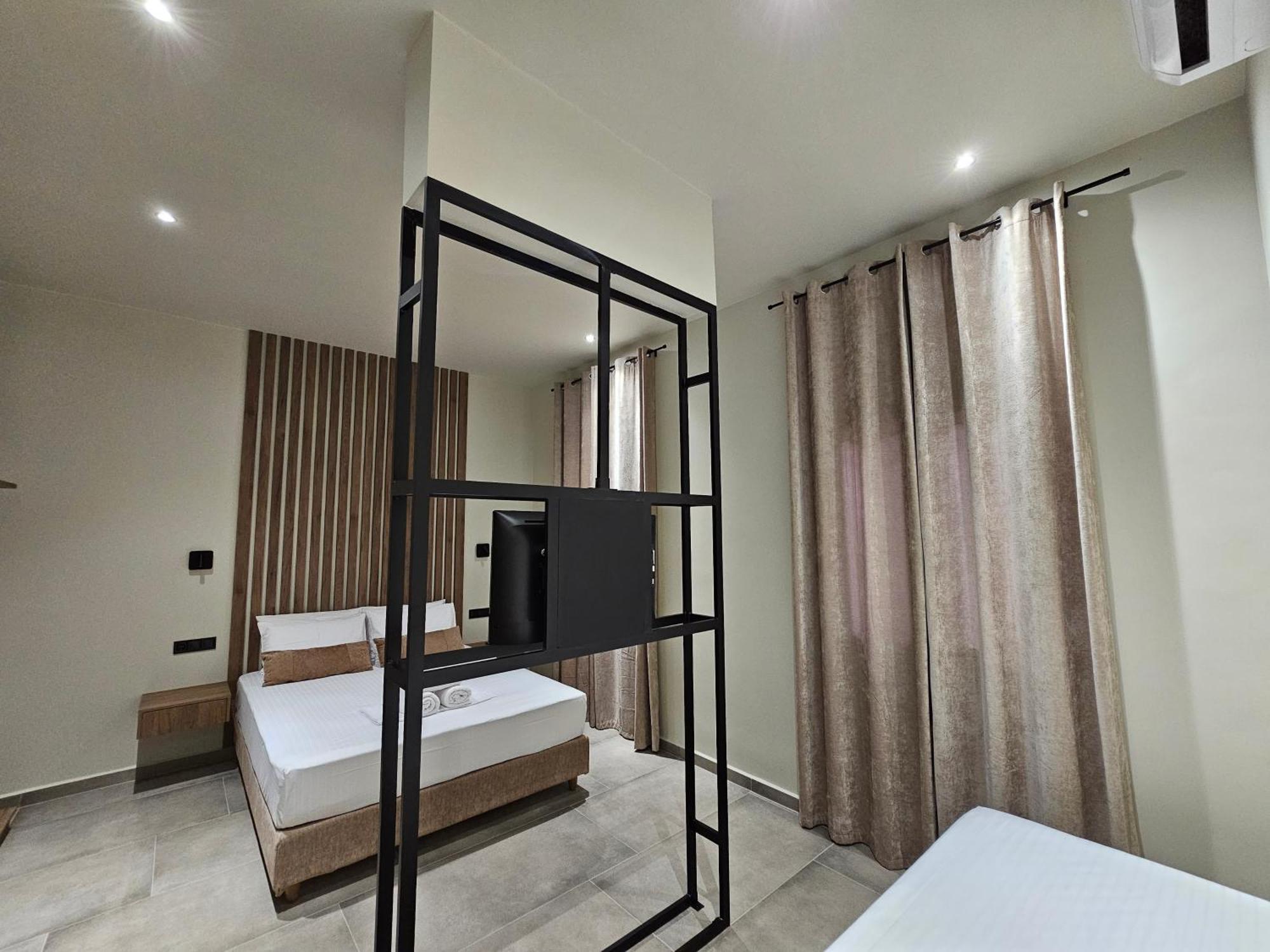 Rea'S Luxury Apartments Stoupa Bagian luar foto