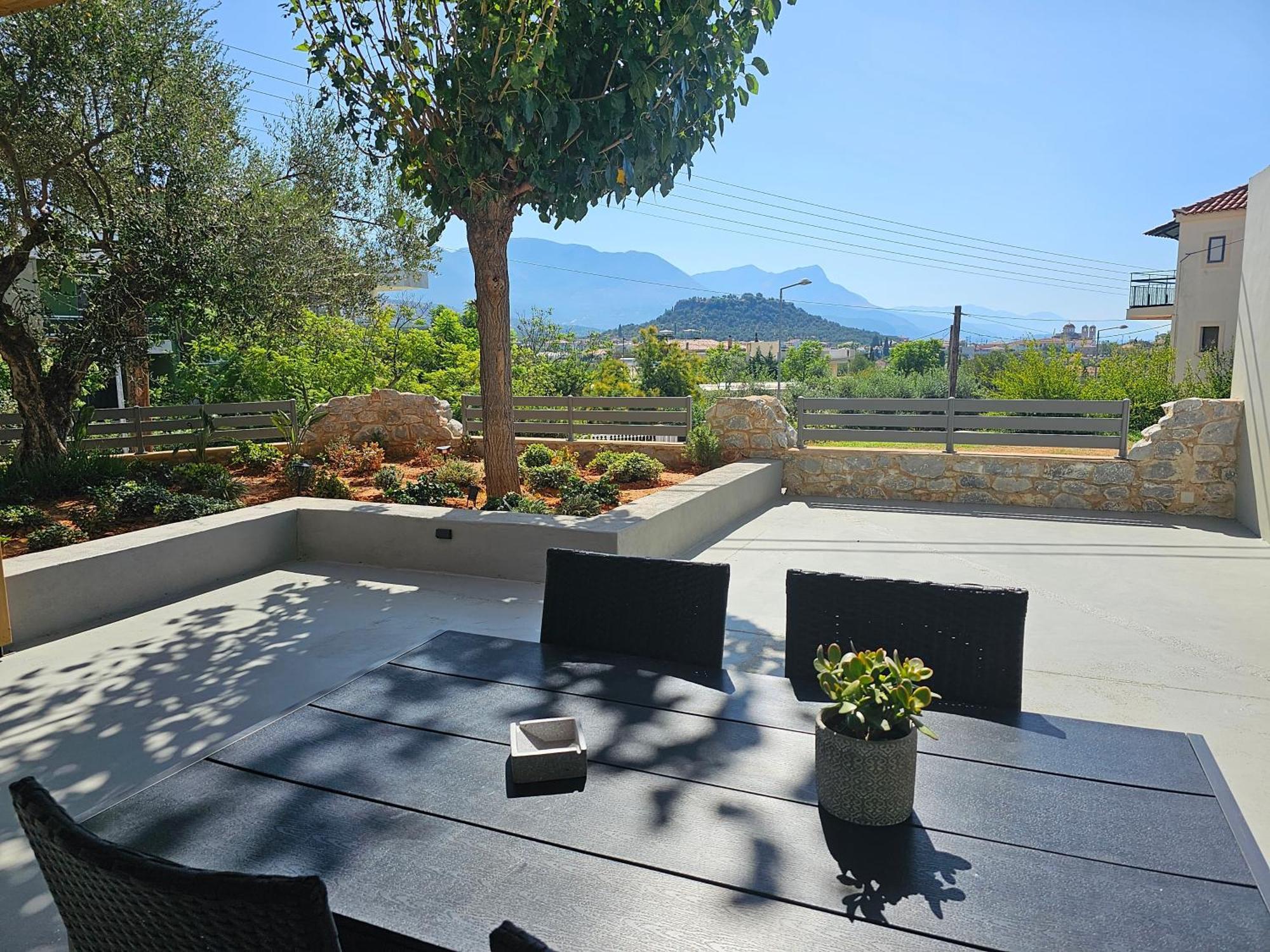 Rea'S Luxury Apartments Stoupa Bagian luar foto